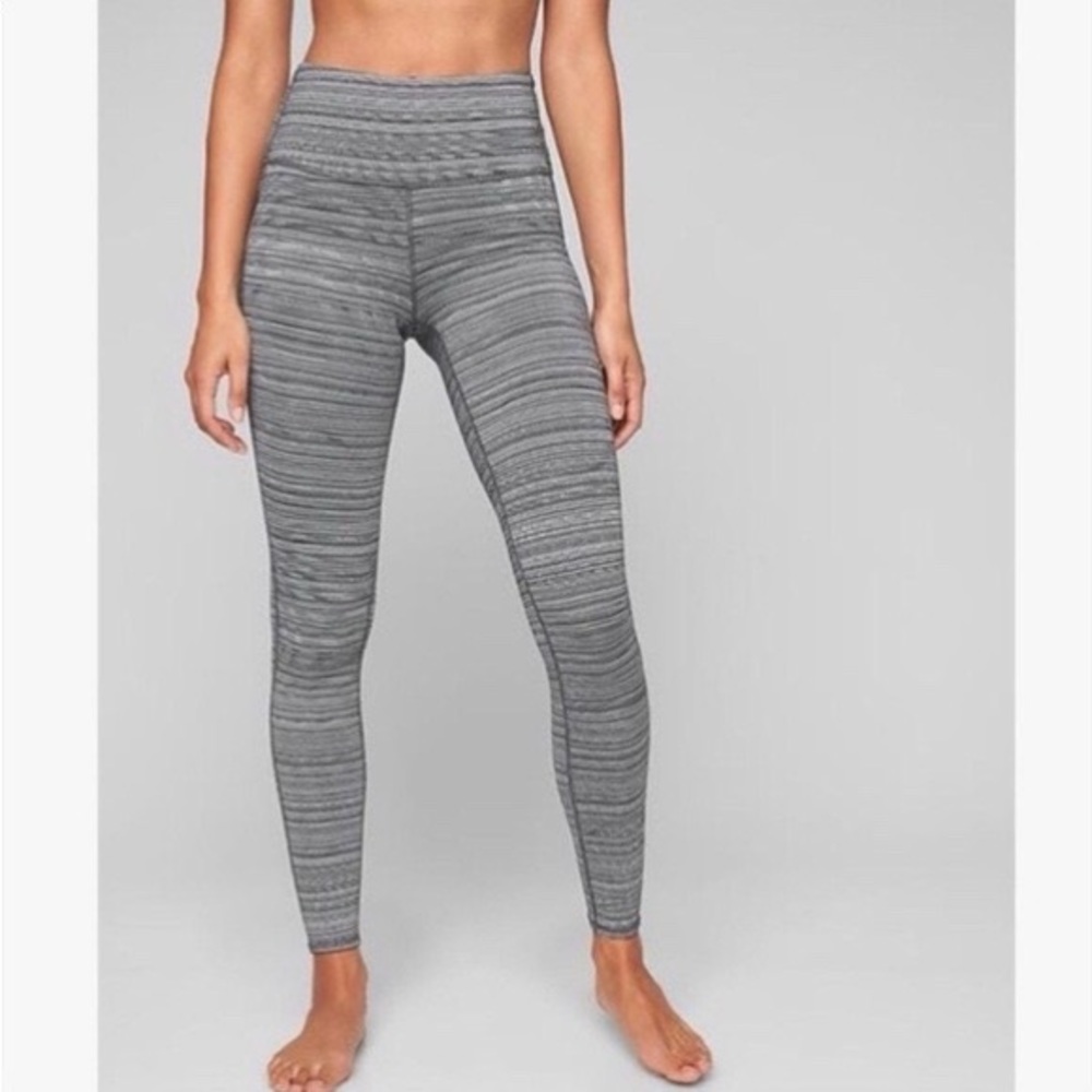 Athleta High Rise Black Gray Jacquard Chaturanga Medium Women’s Leggings
